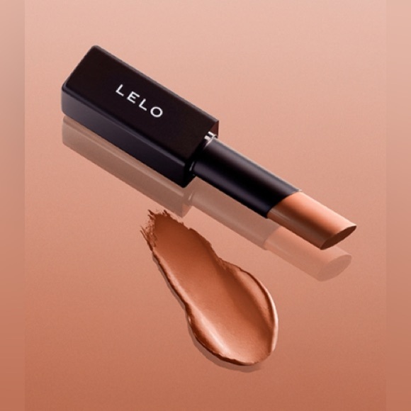 NEW - LELO MAKEUP Lumi Matte Creamy LIPSTICK. 01 Notorious - Picture 1 of 6